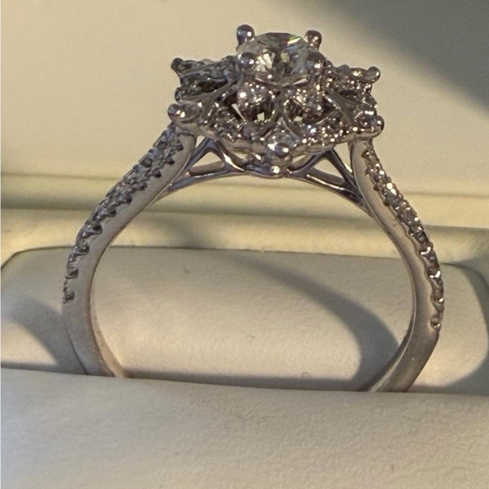 Dazzling Silver Snowflake Ring - image 7